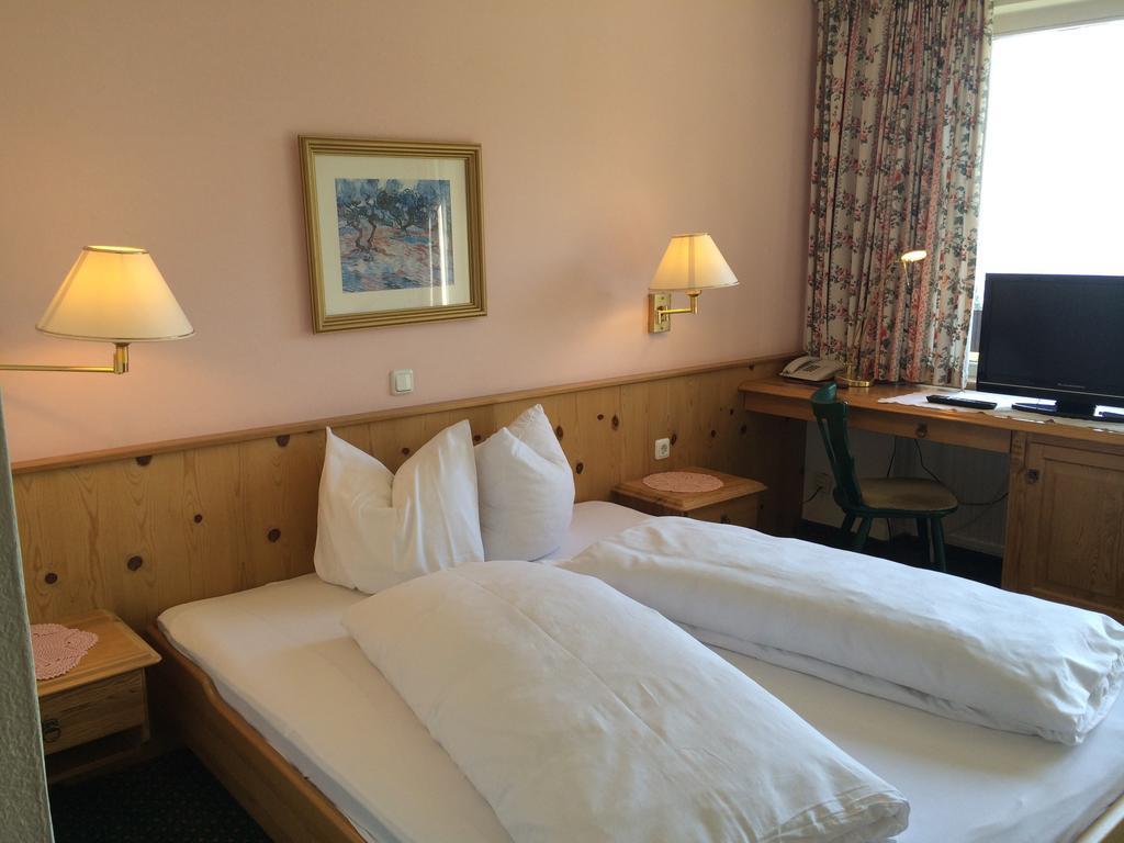 Hotel Daneu Nüziders Quarto foto